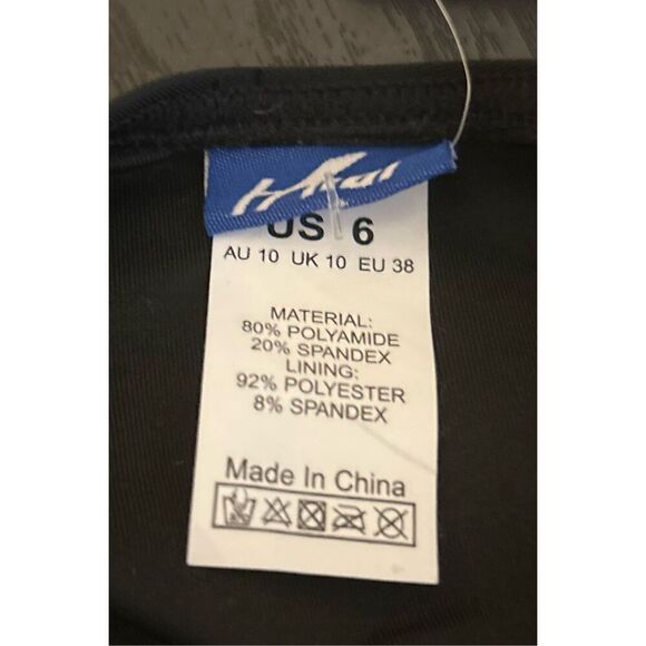 Hilor Top With Underwire Size 6 - Picture 3 of 3